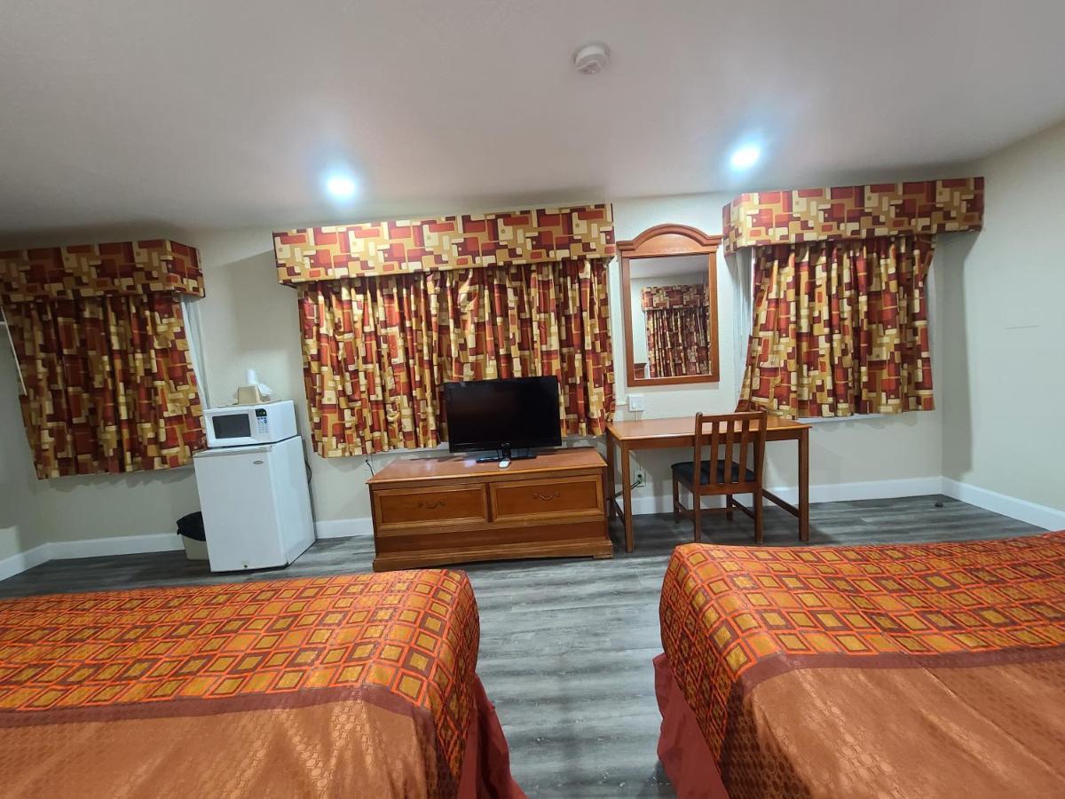 Majestic Inn & Suites Κλαμάθ Φολς Εξωτερικό φωτογραφία