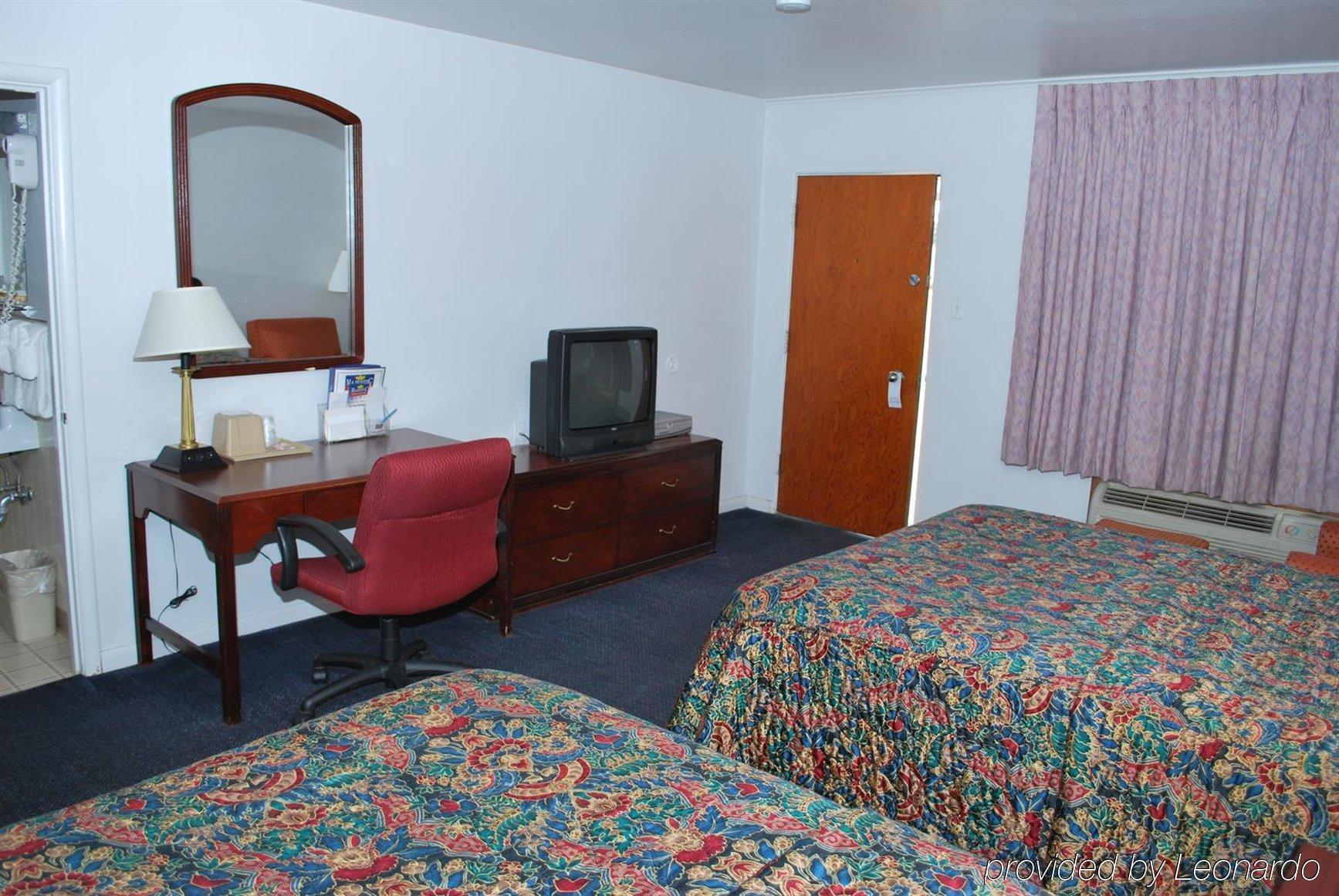 Majestic Inn & Suites Κλαμάθ Φολς Δωμάτιο φωτογραφία