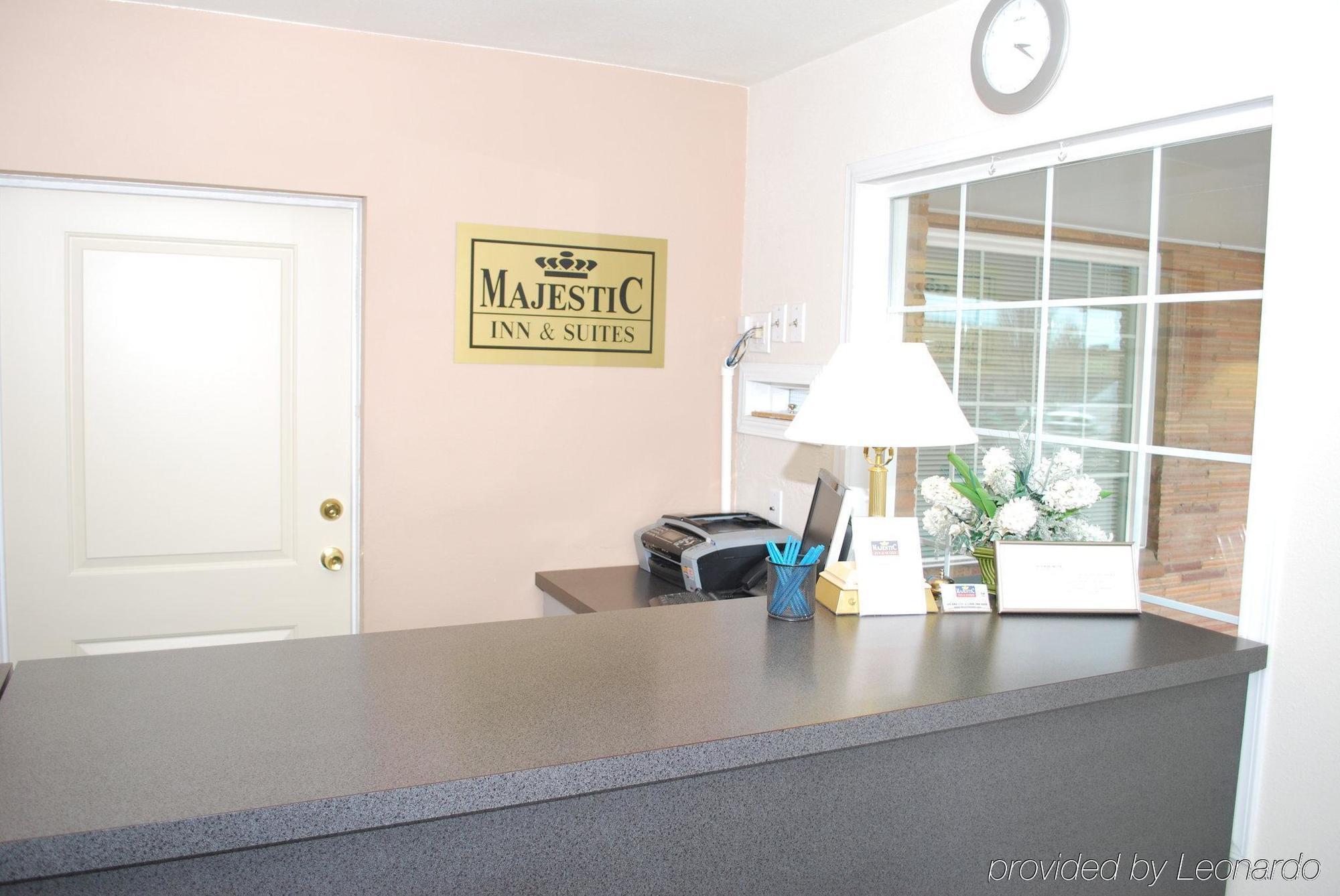Majestic Inn & Suites Κλαμάθ Φολς Εξωτερικό φωτογραφία
