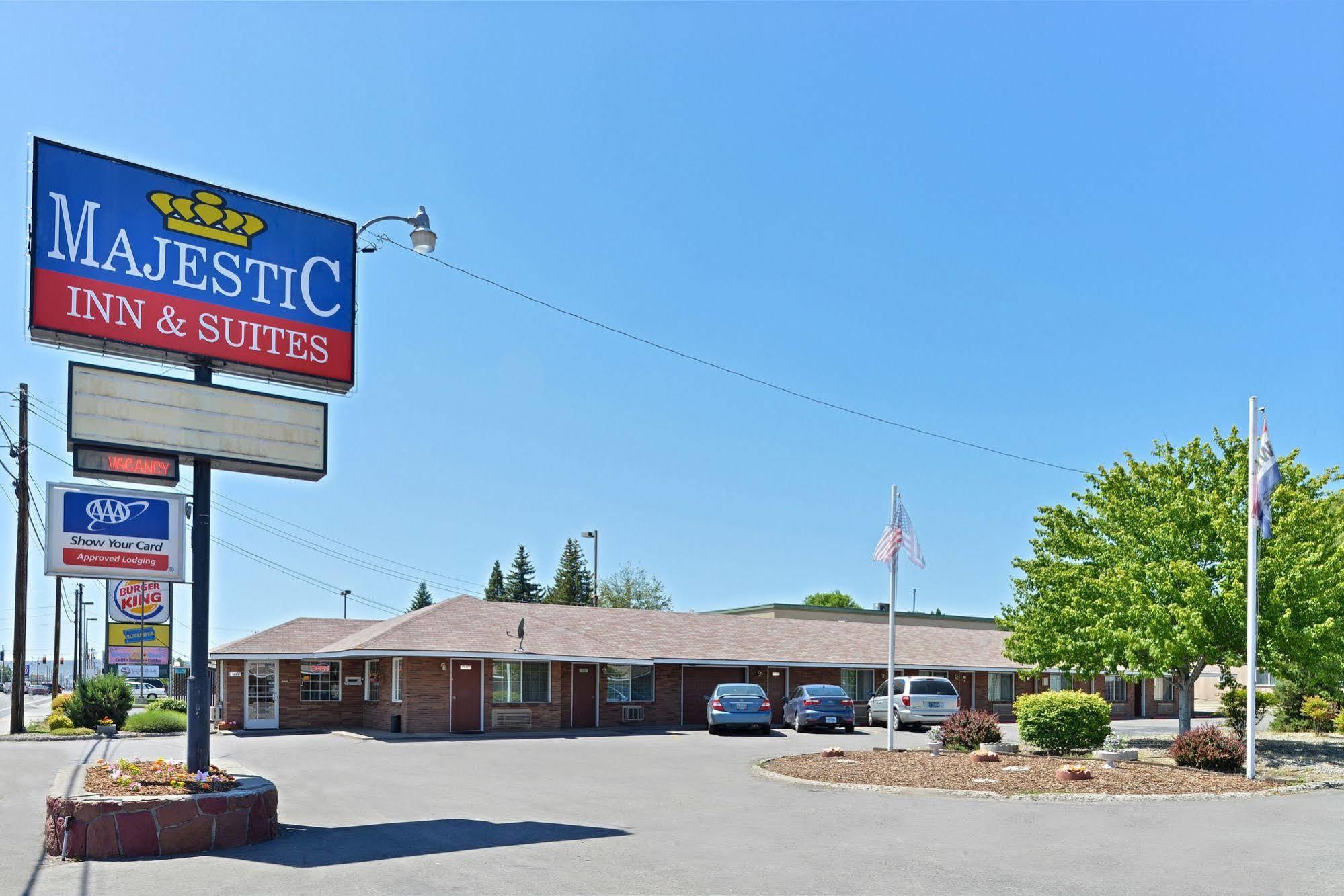 Majestic Inn & Suites Κλαμάθ Φολς Εξωτερικό φωτογραφία